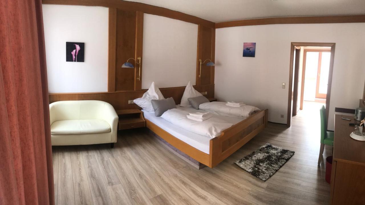 Hotel Sonne Бад-Вільдбад Екстер'єр фото